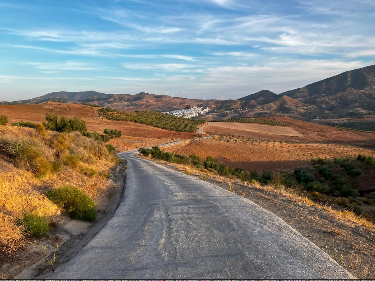 Ardales trails and landscapes Andalucia Photo © 2024 Henk Post Uff Road